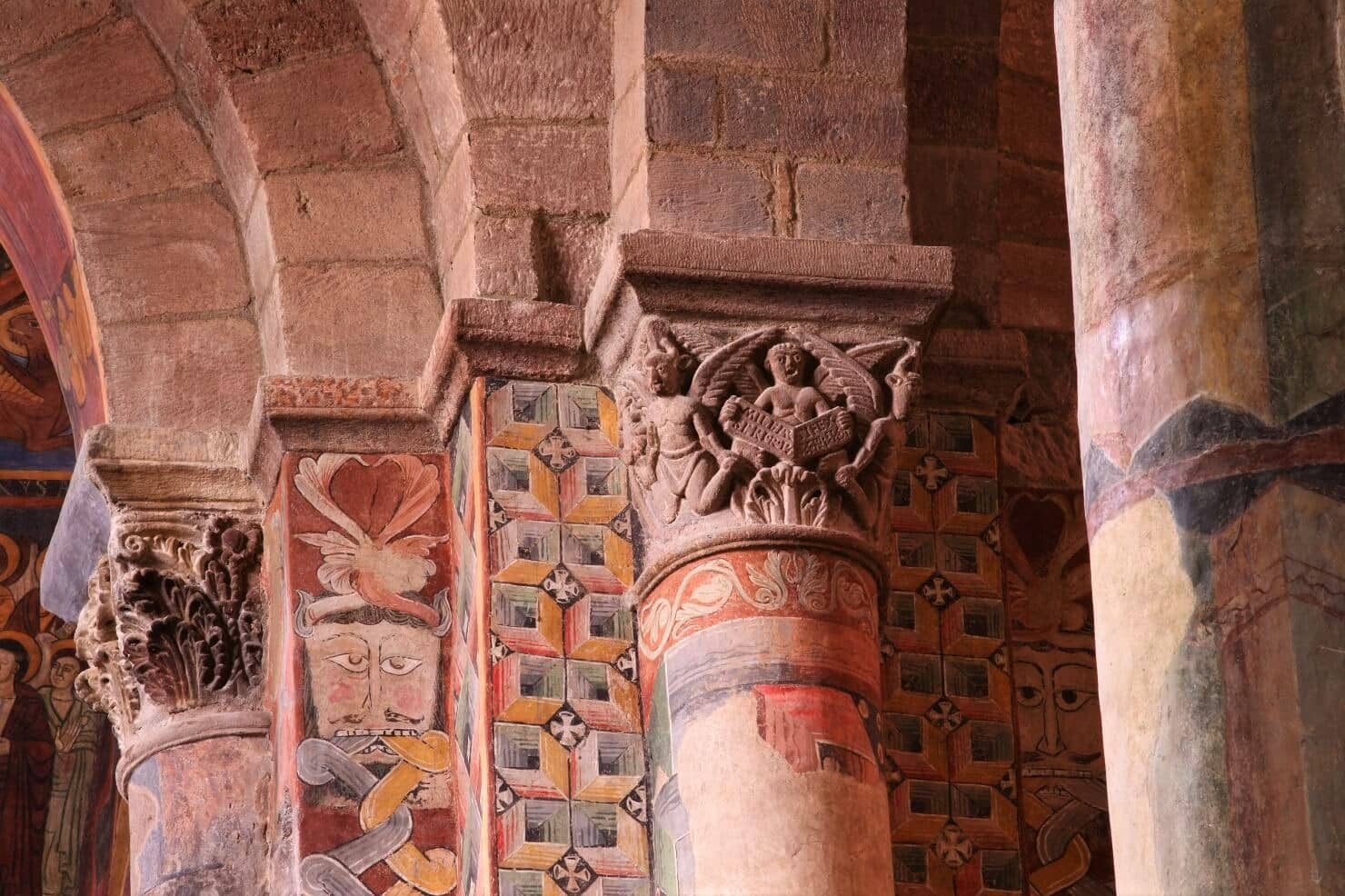 chapiteau basilique saint julien de brioude